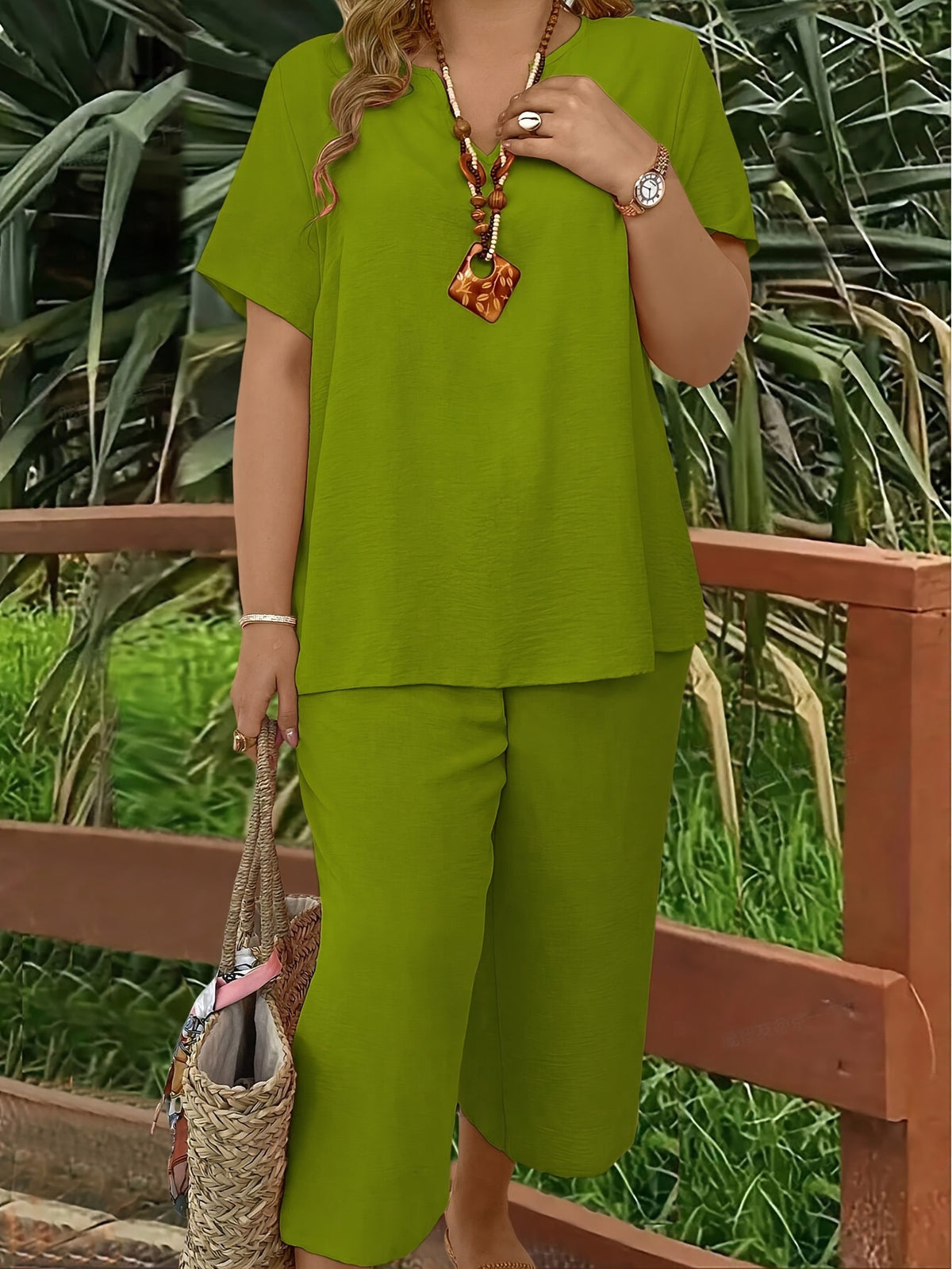 Spring/Summer Fashion Solid Color V-neck Short-sleeved Top and Wide-leg Pants Set